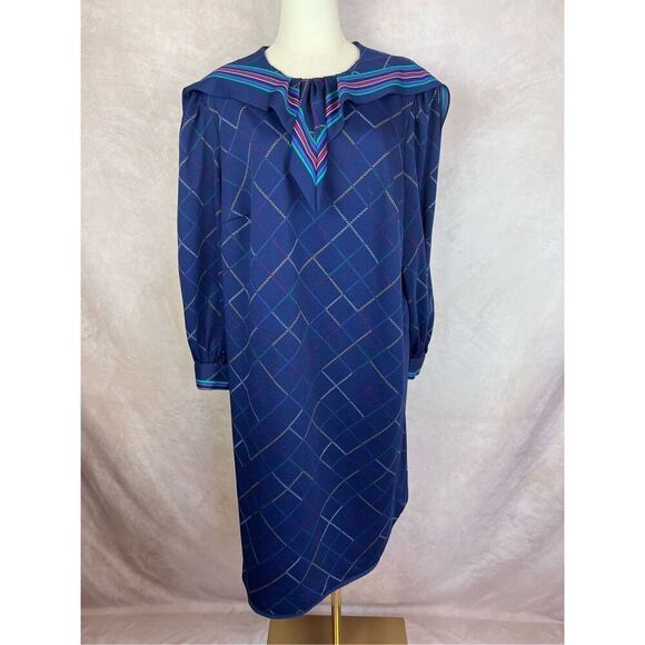 Vintage 1970s Shift Dress Plus Size - Picture 1 of 6